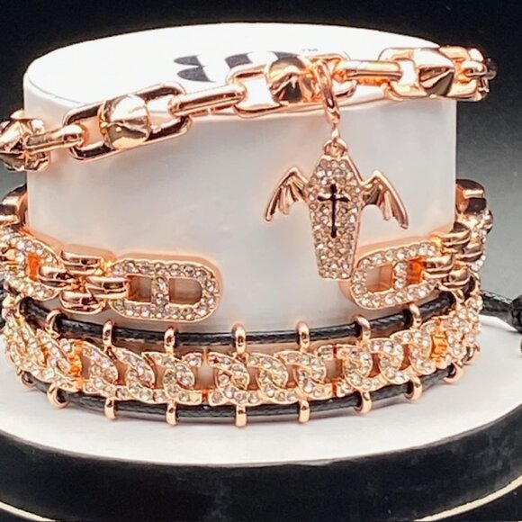 Glampire Nights ST52812 Halloween Stack 2025 Bat Coffin Charm - Picture 2 of 4